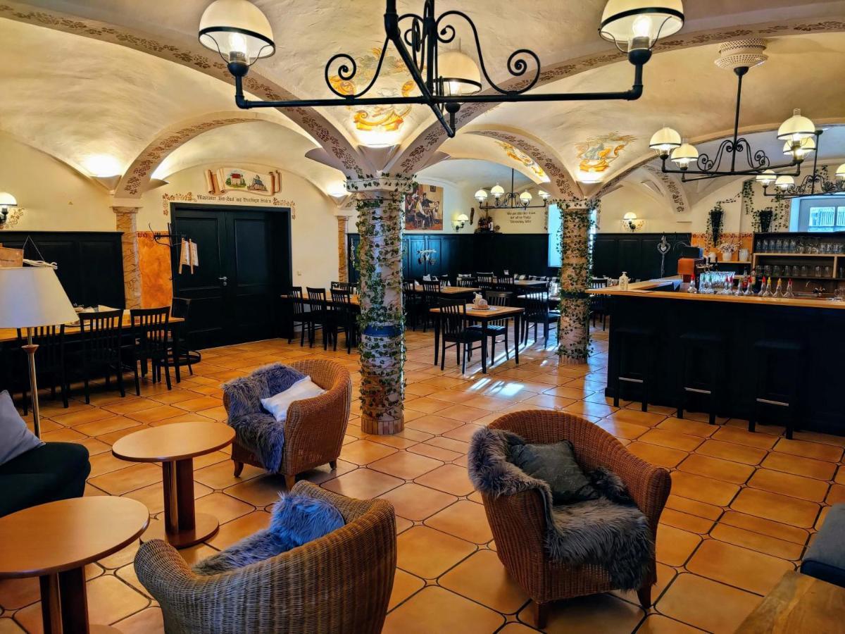 A8 Hotel Im Darchinger Hof Bed & Breakfast - Zwischen Holzkirchen Und Weyarn - Zwischen Muenchen Salzburg Und Innsbruck - Kurz Vor Dem Irschenberg Esterno foto